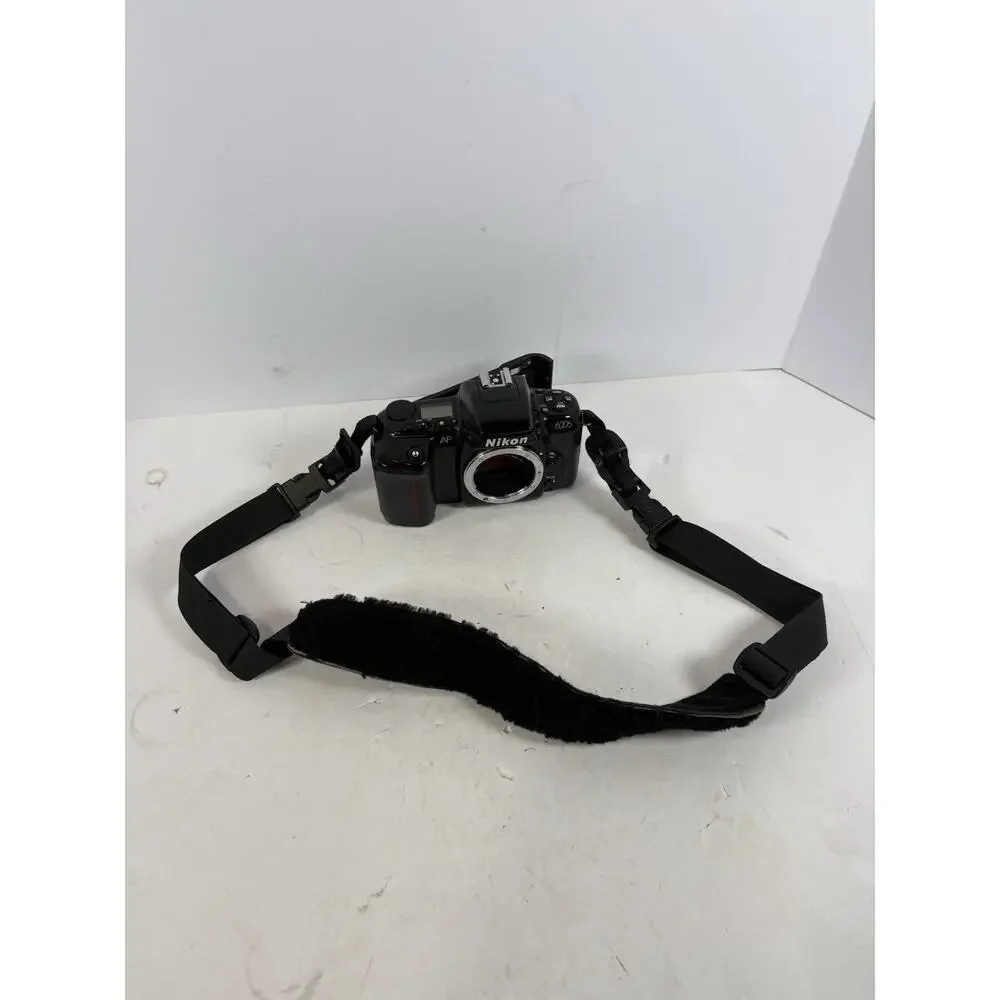 Nikon N6006 35mm SLR Film Camera Body AF For Parts Repair Read